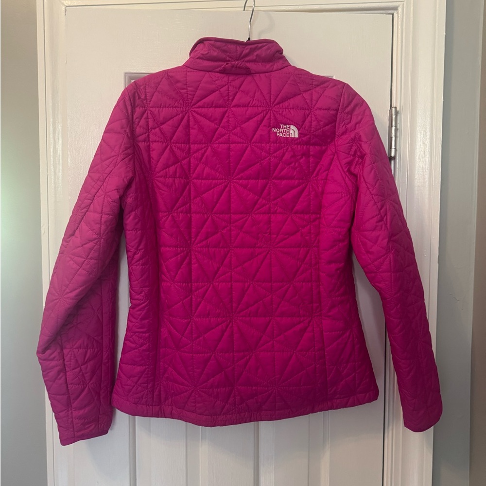 Women’s North Face Jacket - Medium